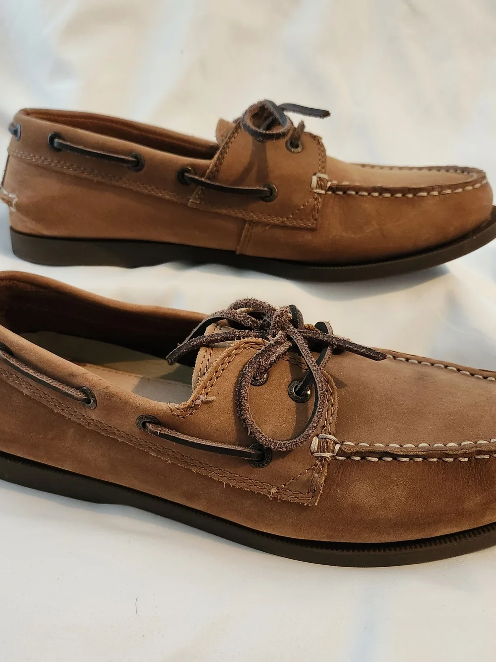 G.H. Bass & Co. Size 10.5 Tan Leather Suede Moc Toe Boat Shoe Loafer Luxe Chic
